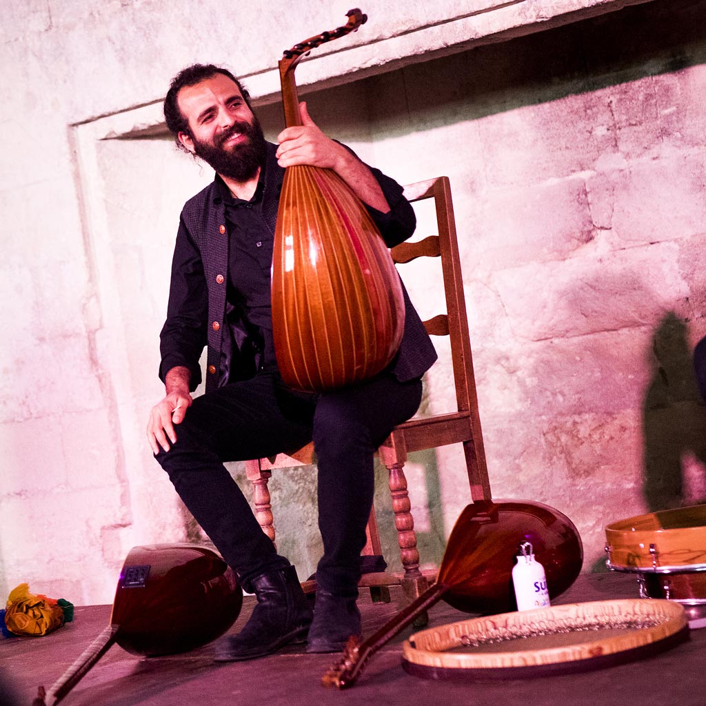 Oud, saz : s’accompagner au chant