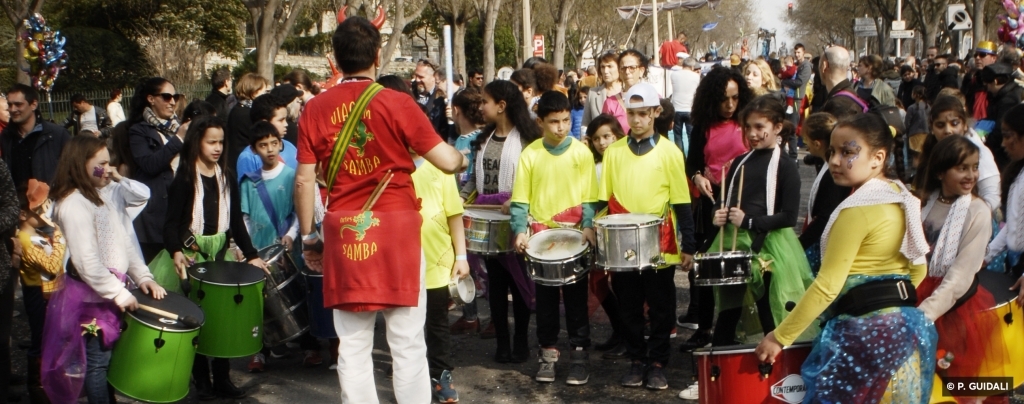 Des ateliers percussions avec Viagem Samba