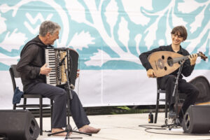 Simon Le Garff & Francis Varis, Scène en ville, Croisière, © Rosalie Parent